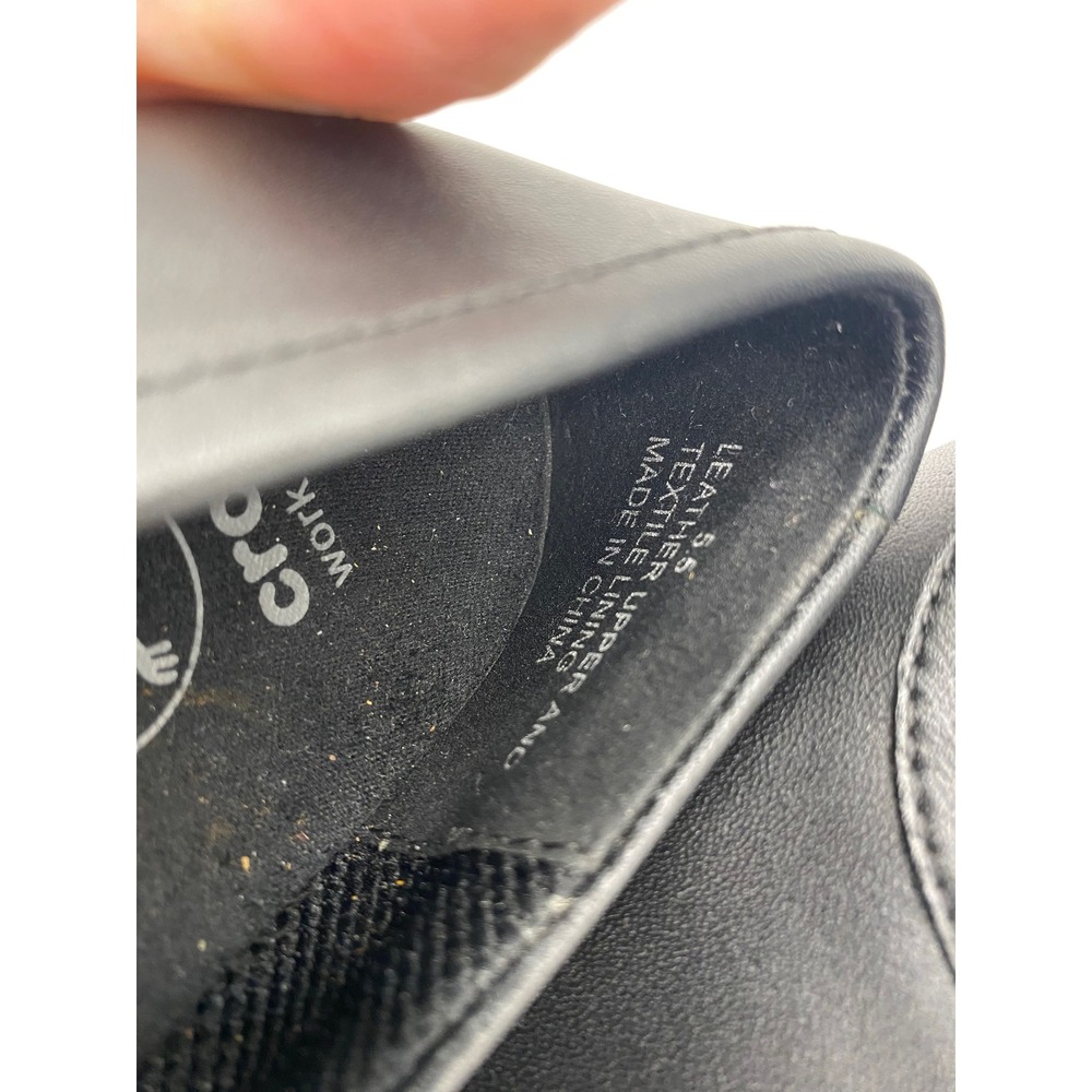 Crocs Womens Black Leather Slip On Work Flats Shoes Size 5.5 - Picture 6 of 6